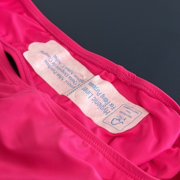 Andie One Piece Swimsuit Women's M NEHI Pink Bermuda Demi Underwire NWT 7746 - Picture 10 of 16